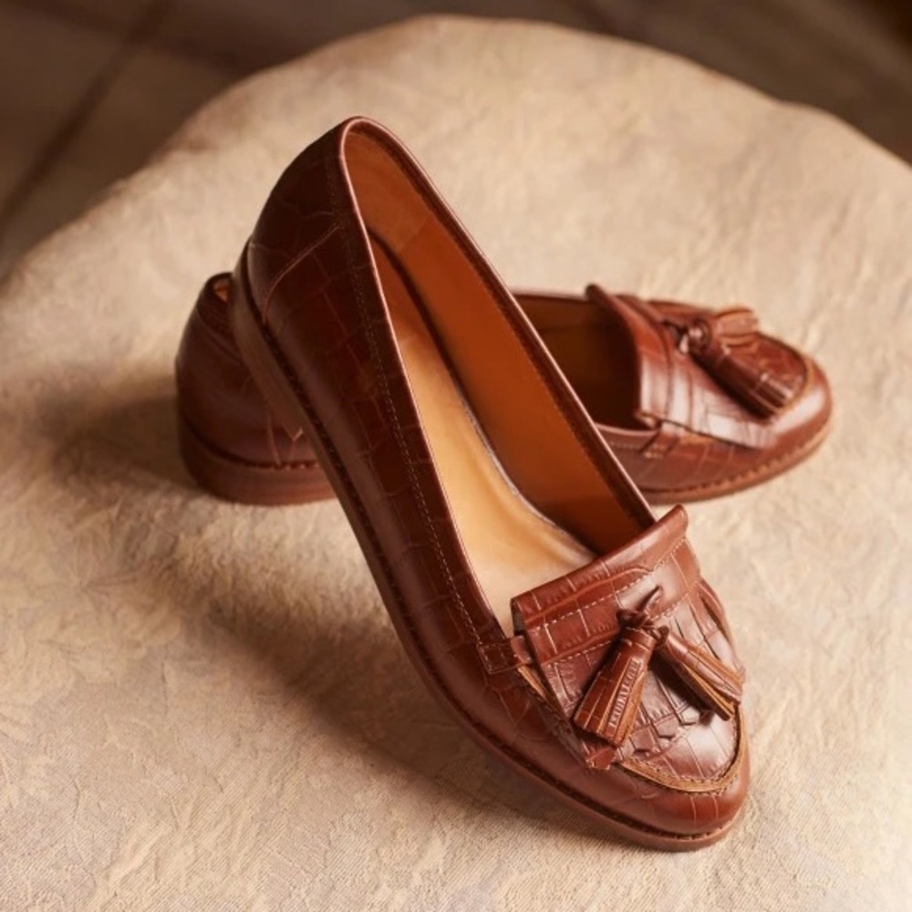 Sezane Lisa croc embossed loafer size US6 / FR36